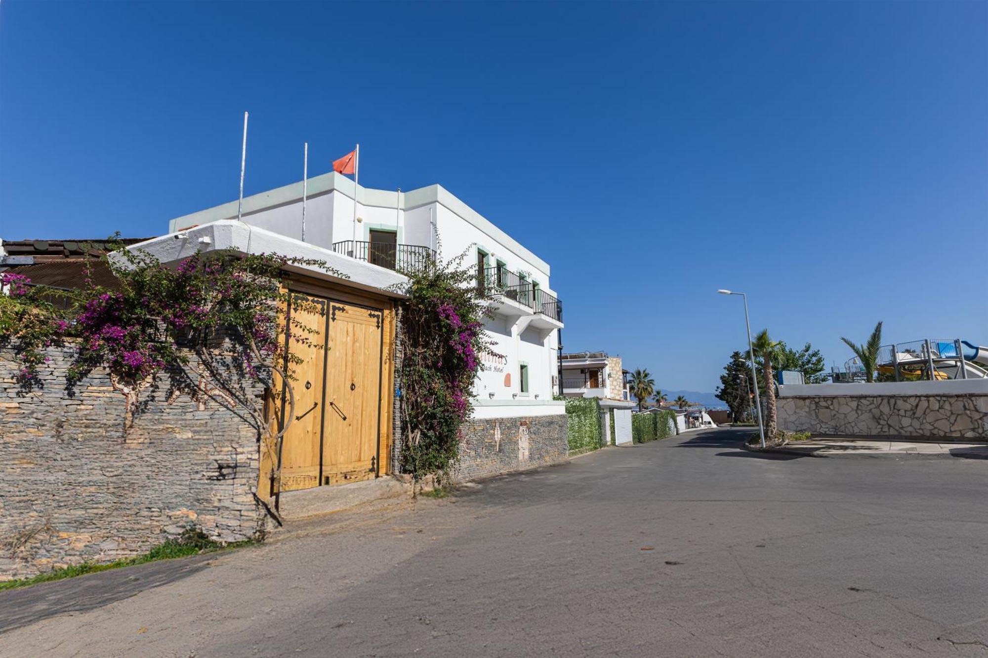 Salinas Beach Hotel Bodrum-Boutique Concept Gumbet Exterior photo